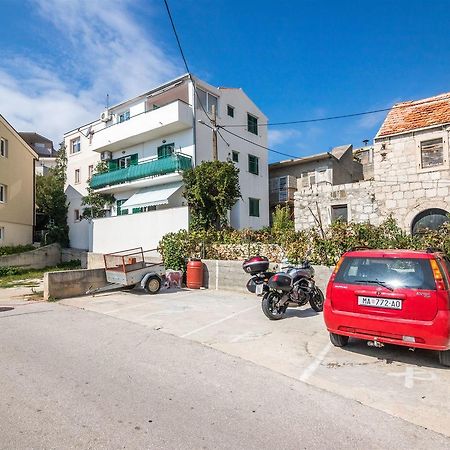 Apartments Tolj Igrane Exterior photo