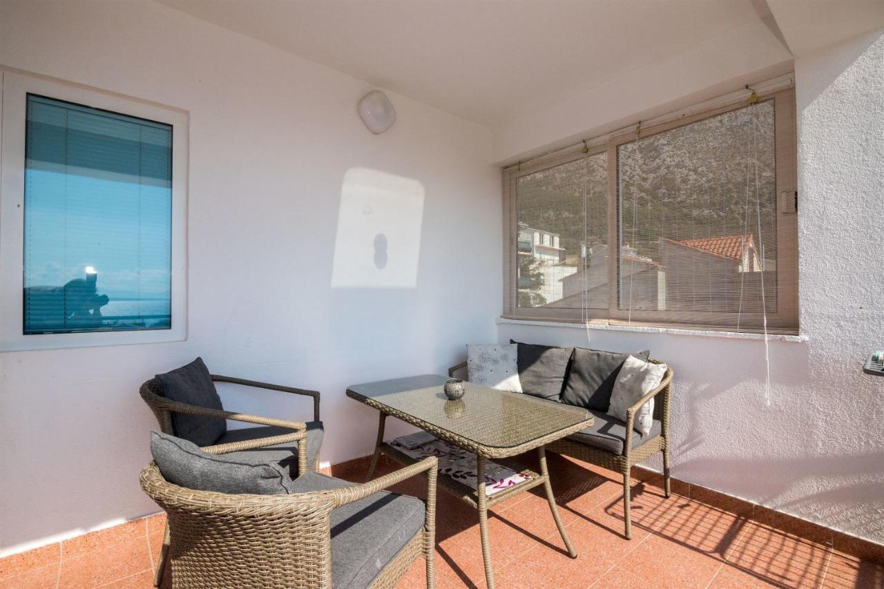 Apartments Tolj Igrane Exterior photo